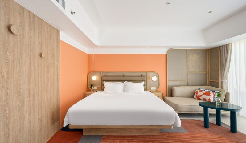 07 Deluxe Pool View 05